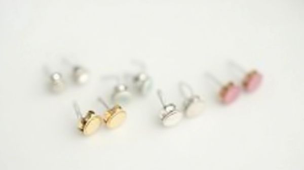 5 modèles de boucles d'oreilles clips stylés et pratiques