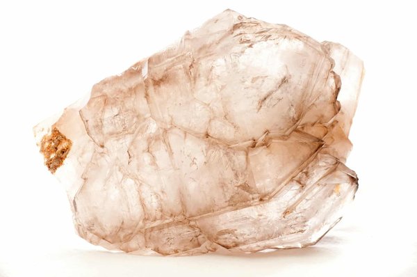 Quartz fumé brut : comment reconnaître cette pierre ?